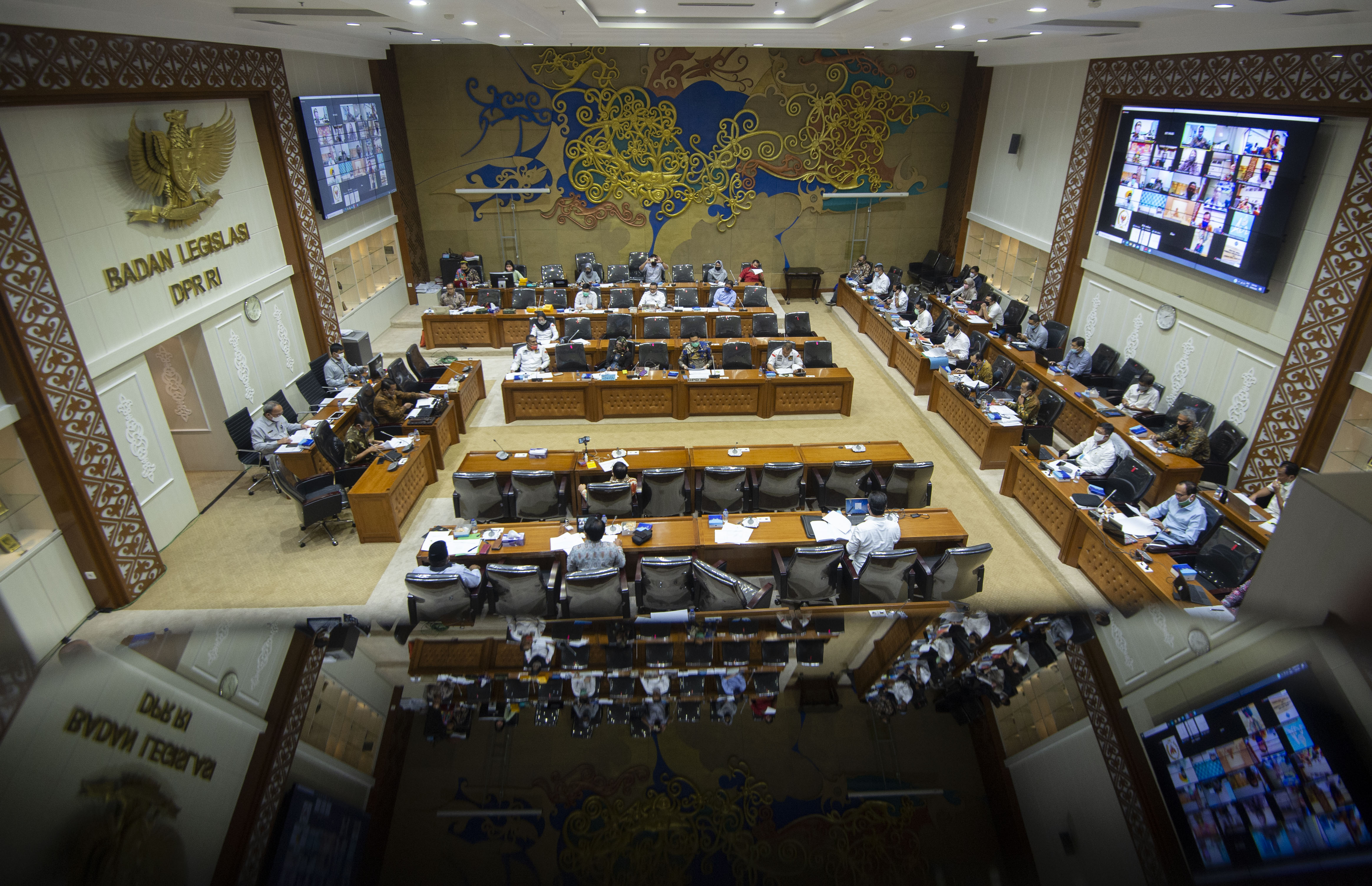 Pembahasan RUU Cipta Kerja diBadan legislasi DPR