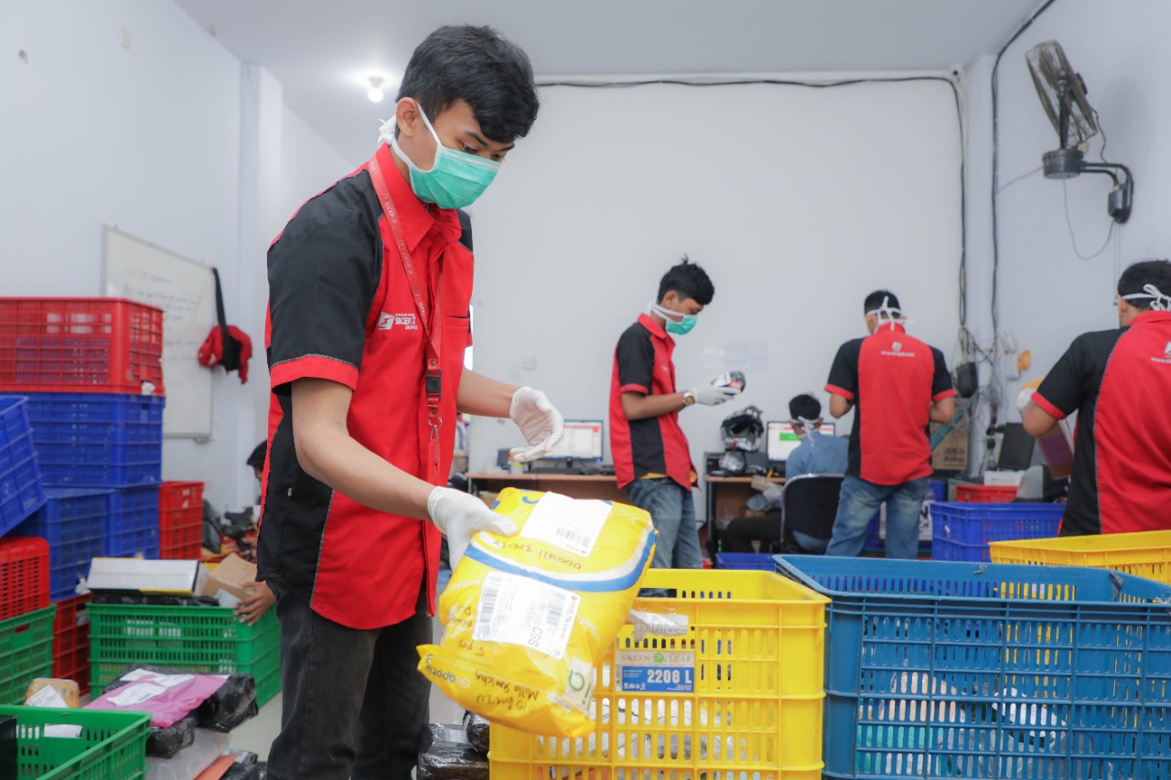 Operasional jasa Logistik SiCepat