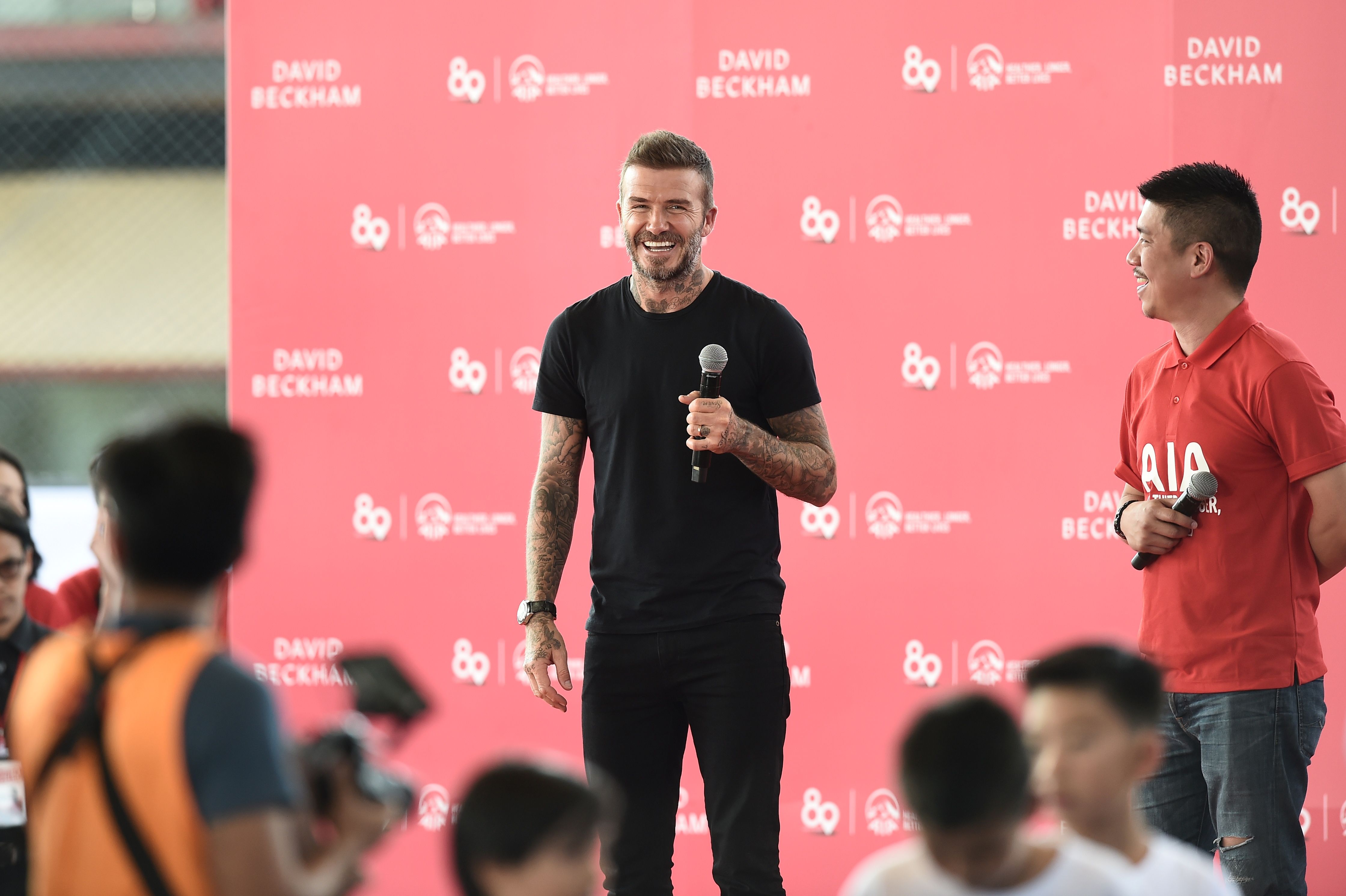 David Beckham (tengah)
