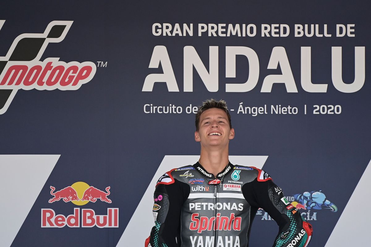 Pembalap Ptronas Yamaha SRT Fabio Quartarao di podium juara GP Andalusia.