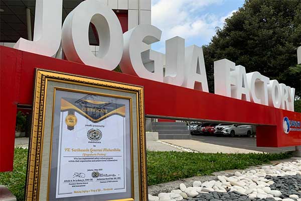 Penghargaan keselamatan kerja untuk pabrik Danone di Yogyakarta