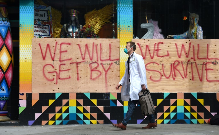 Pandemi virus korona atau Covid-19 telah membuat angka pengangguran di AS melonjak. 