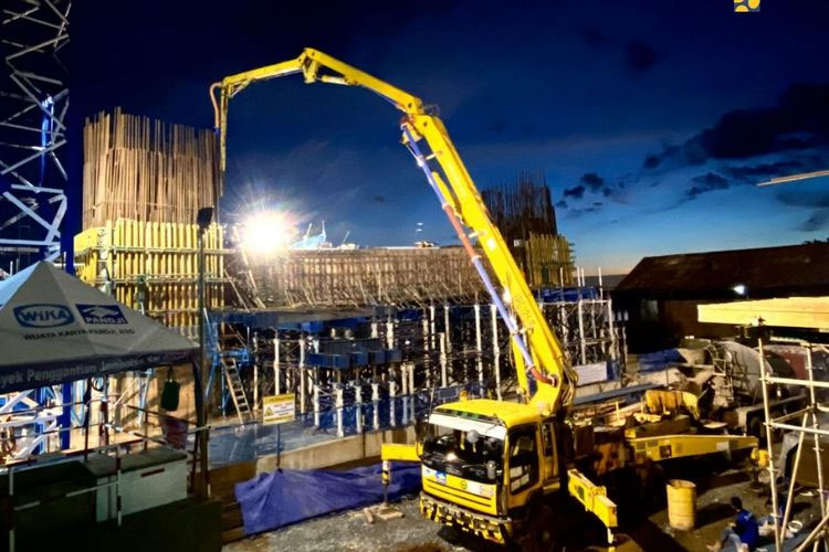 Proyek pembangunan Jembatan Sei Alalak, di Banjarmasin