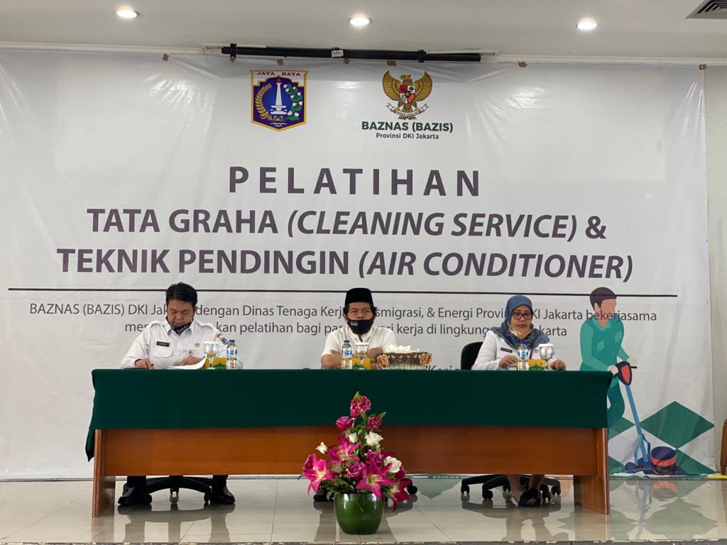 Acara Pelatihan Tata Graha (Cleaning Service) dan Teknik Pendinginan (Air Conditioner) di Pusat Pelatihan Kerja Daerah (PPKD) Jakarta Utara.