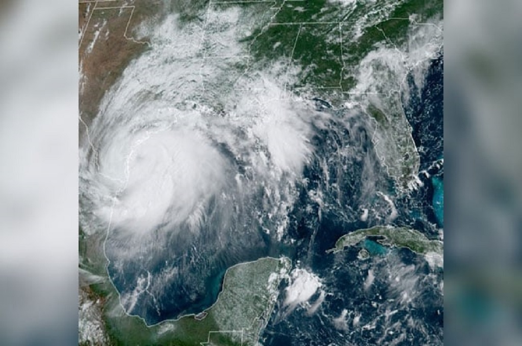 Foto satelit memperlihatkan Badai Hanna di Teluk Meksiko.