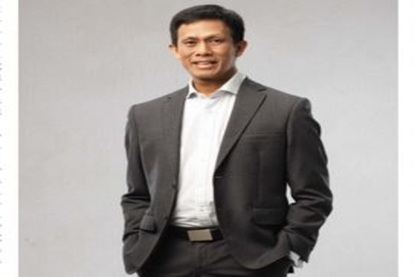 Edwin Syahruzad, Direktur Utama PT SMI