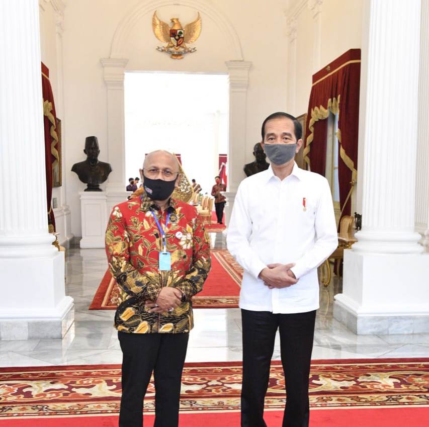 Presiden Jokowi dan Ketua Umum ReJO Darmizal.