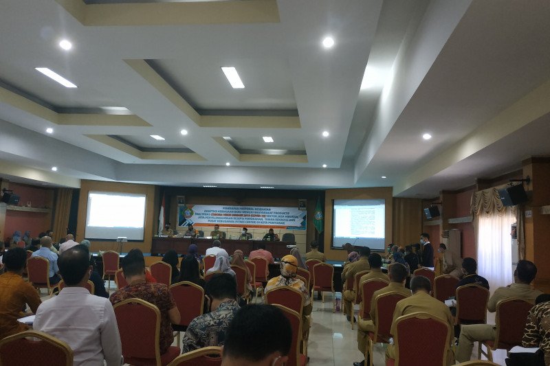 Pemkot Pontianak mulai hari ini, Selasa (21/7/2020) membuka kembali tempat hiburan dan mengizinkan resepsi pernikahan.