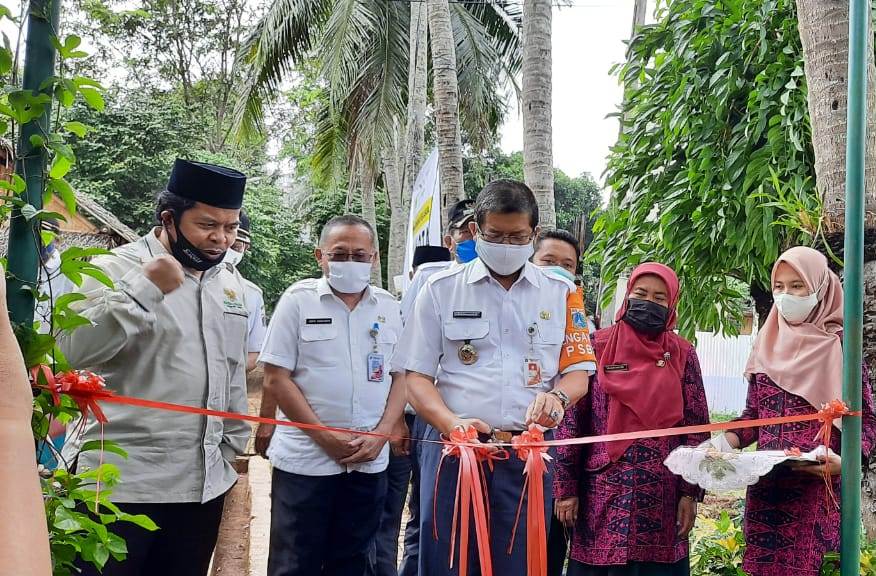 Baznas (Bazis) Provinsi DKI Jakarta dan SMK Negeri 68 Jakarta melakukan kerja sama budidaya lebah dalam program Takota (Tani Kota Tangguh). 