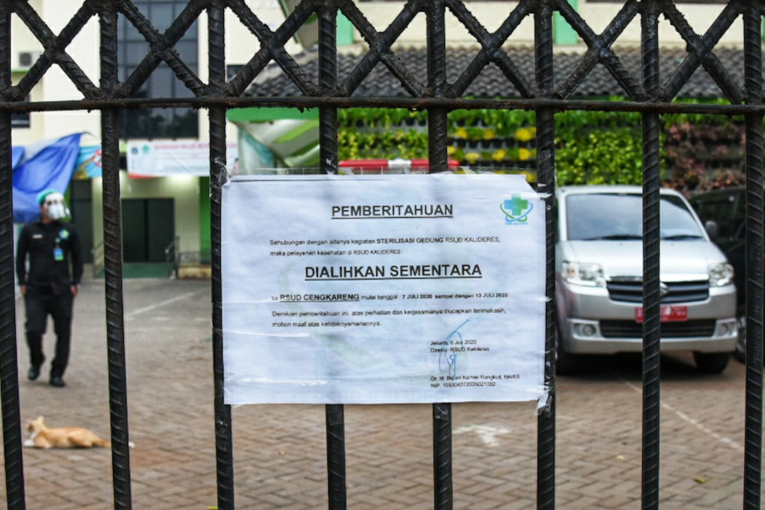 Informasi pemindahan layanan RSUD Kalideres ke RSUD Cengkareng, Jumat (10/7/2020). 