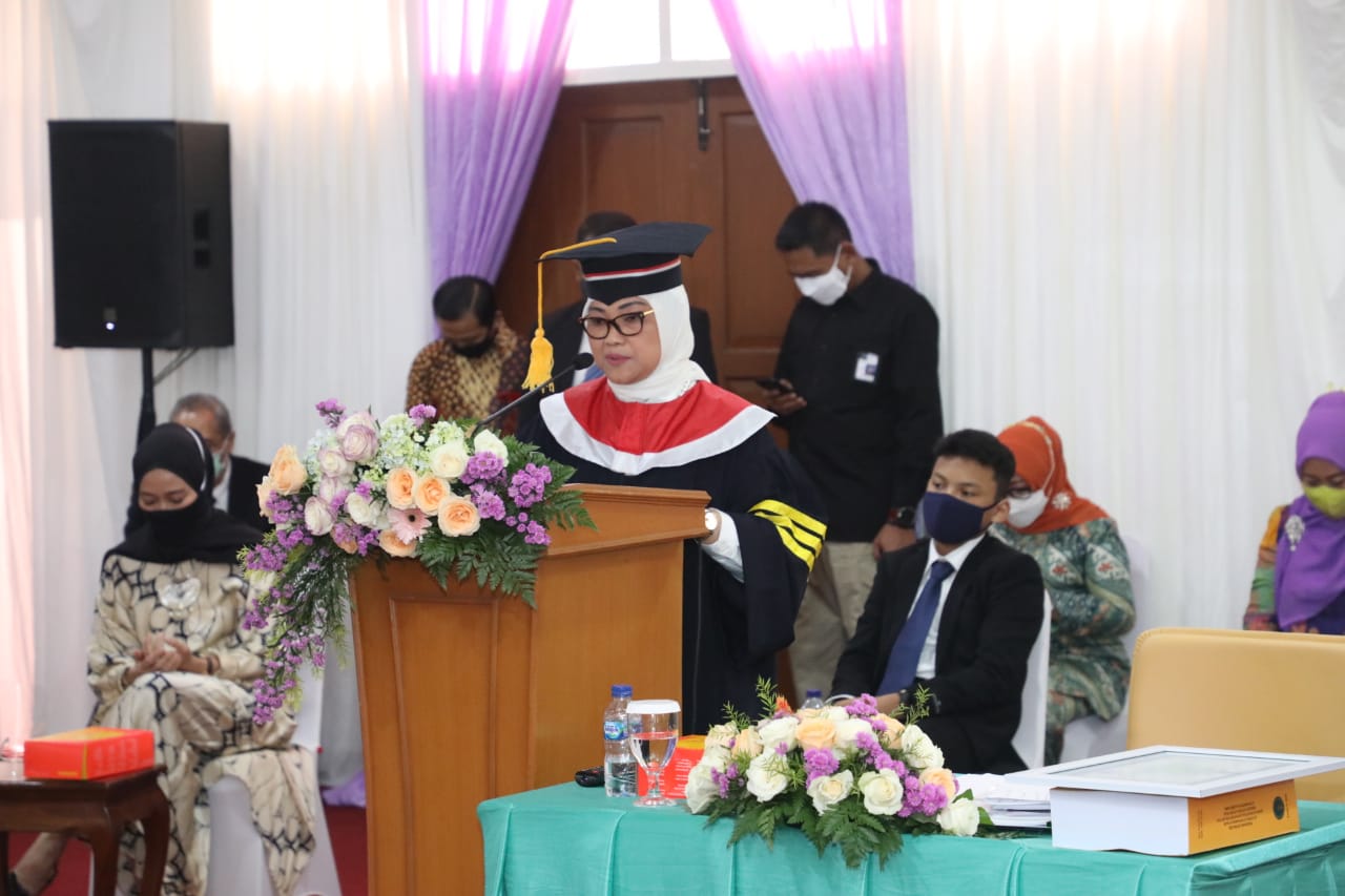 Menaker Ida Fauziyah