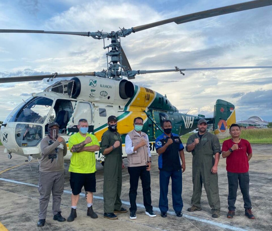 Helikopter waterboobing jenis Kamov asal Kanada tiba di Bandara Tjilik Riwut, Palangka Raya, Kalimantan Tengah, Rabu (15/7/2020)