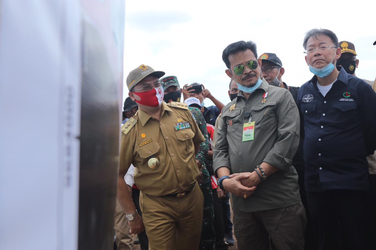 Mentan Syahrul Yasin Limpo saat kunjungan ke  Desa Betumpang, Kecamatan Pulau Besar, Bangka Selatan, Babel.