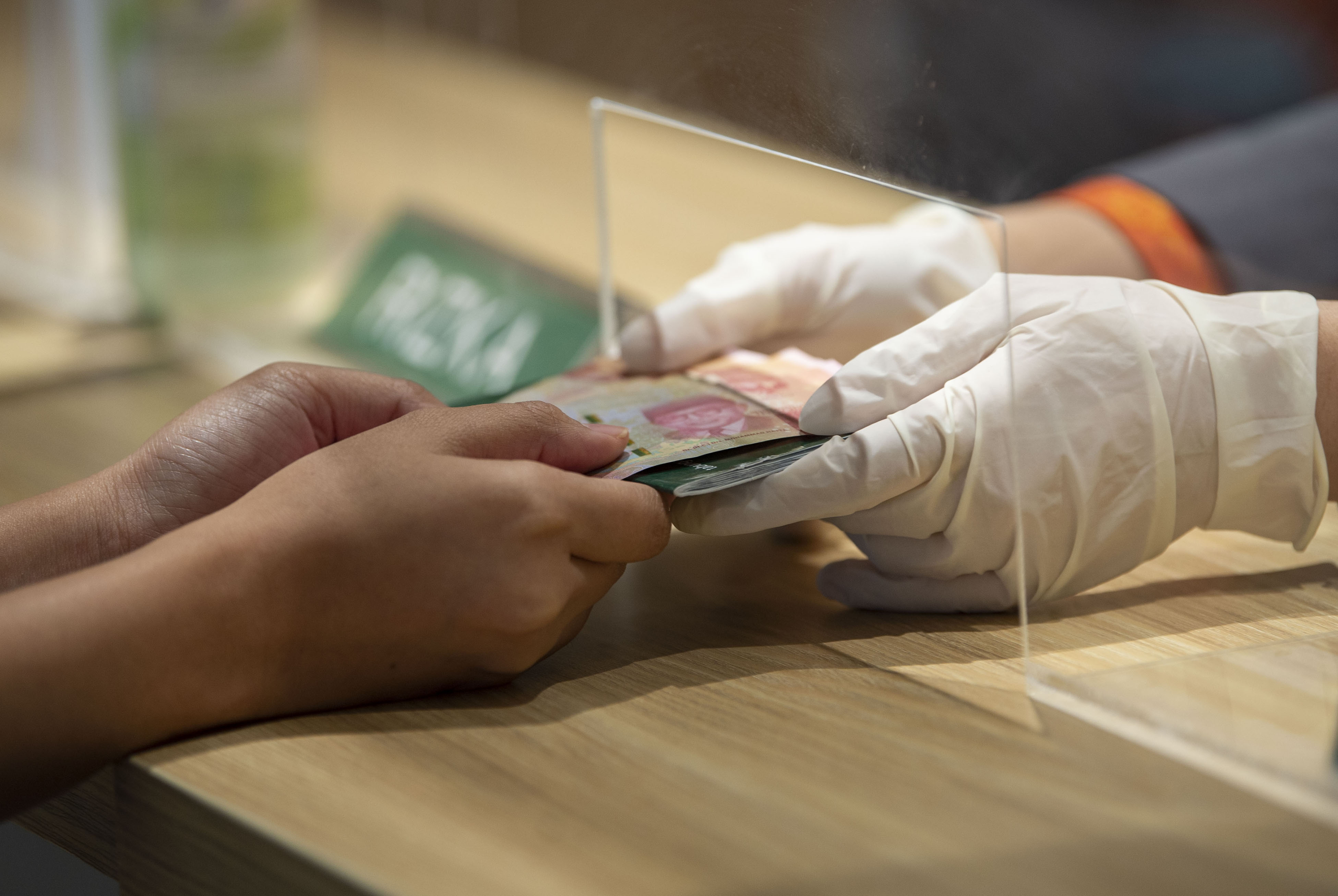 Transaksi perbankan di tengah pandemi Covid-19