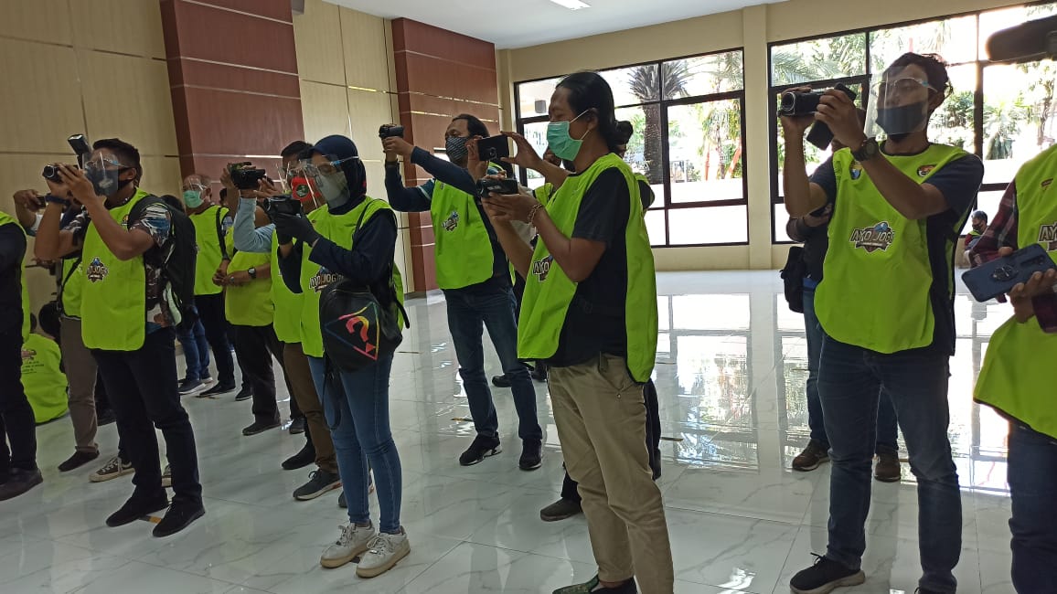 Jurnalis di Polda Jatim