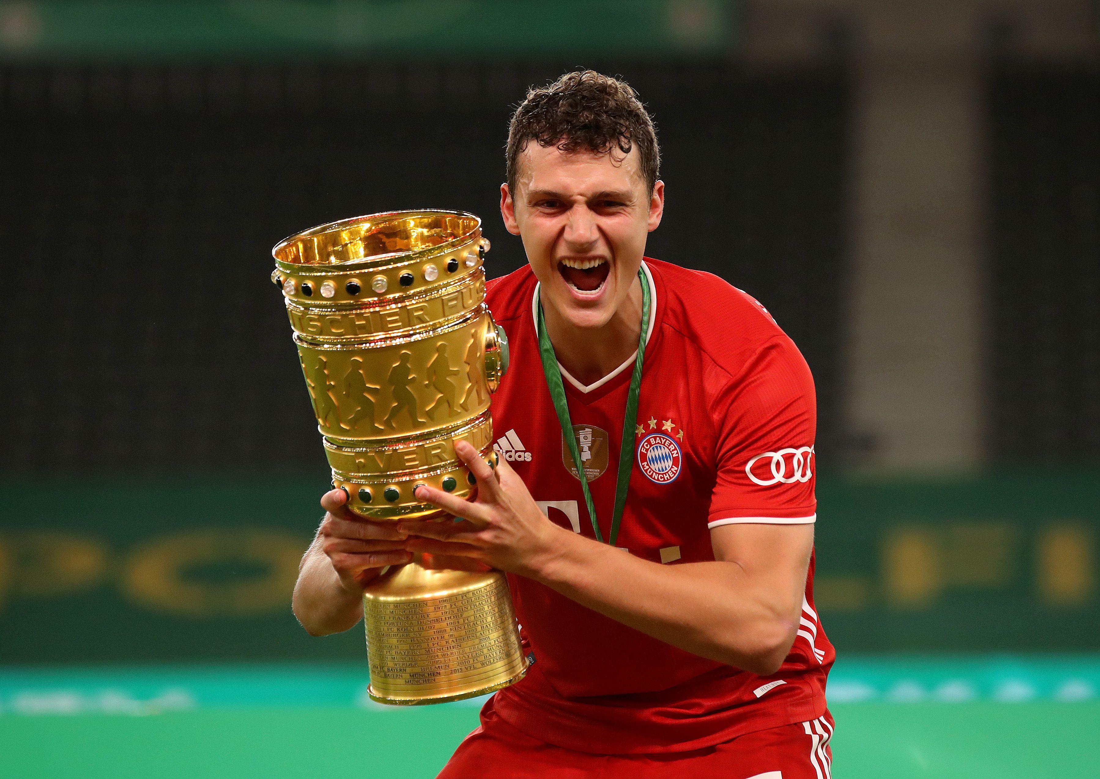 Pulih dari Cedera, Pavard Siap Kembali Bela Bayern