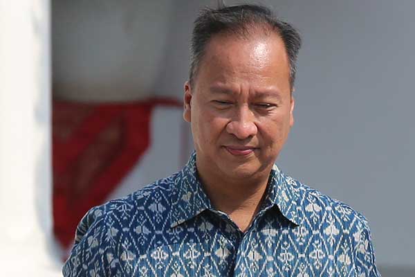 Agus Gumi­wang Kartasasmita, Menteri Perindustrian