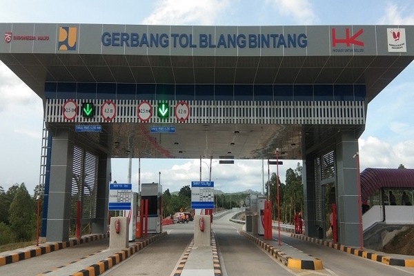 Gerbang tol Blang Bintang, Aceh Besar, Aceh. 