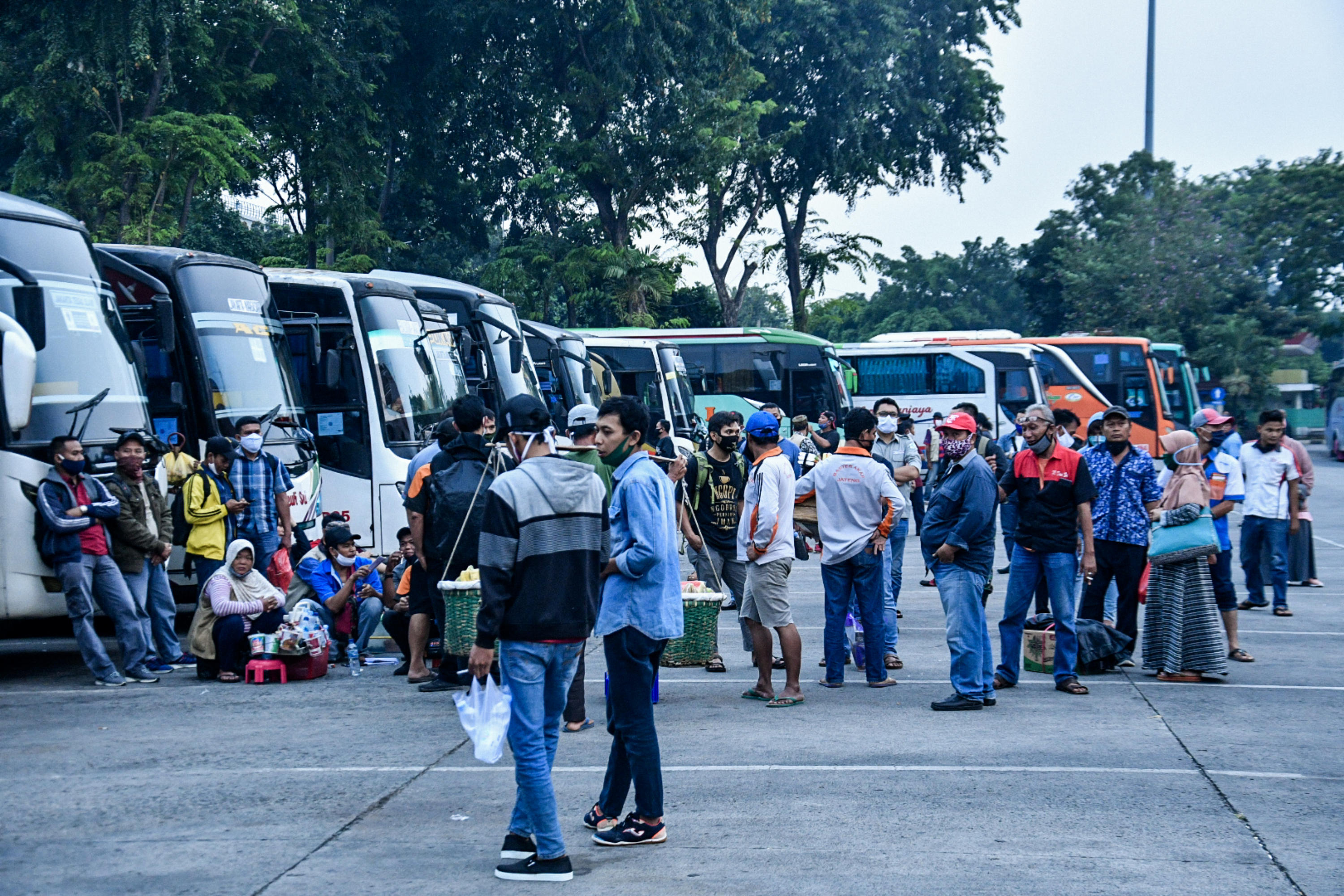  Suasana arus mudik di Terminal Kampung Rambutan, Kamis (30/7/2020)