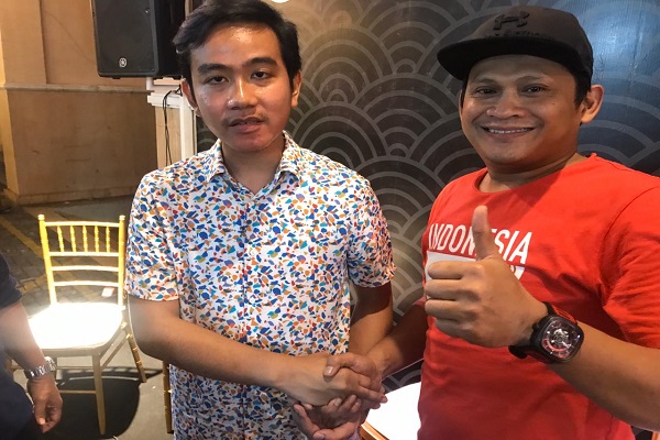 Gibran Rakabuming Raka bersama Sekretaris Fraksi PKS DPRD Solo, Didik Hermawan.