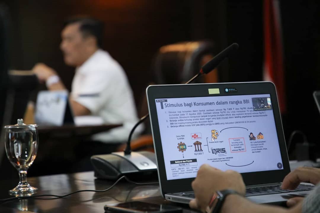 Program Cash Back Menteri Koordinator Bidang Kemaritiman dan Investasi, Luhut Binsar Pandjaitan.