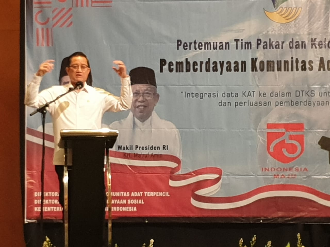  Mensos Juliari P Batubara mengatakan Kemensos terus memperkuat dan meningkatkan program Pemberdayaan KAT 