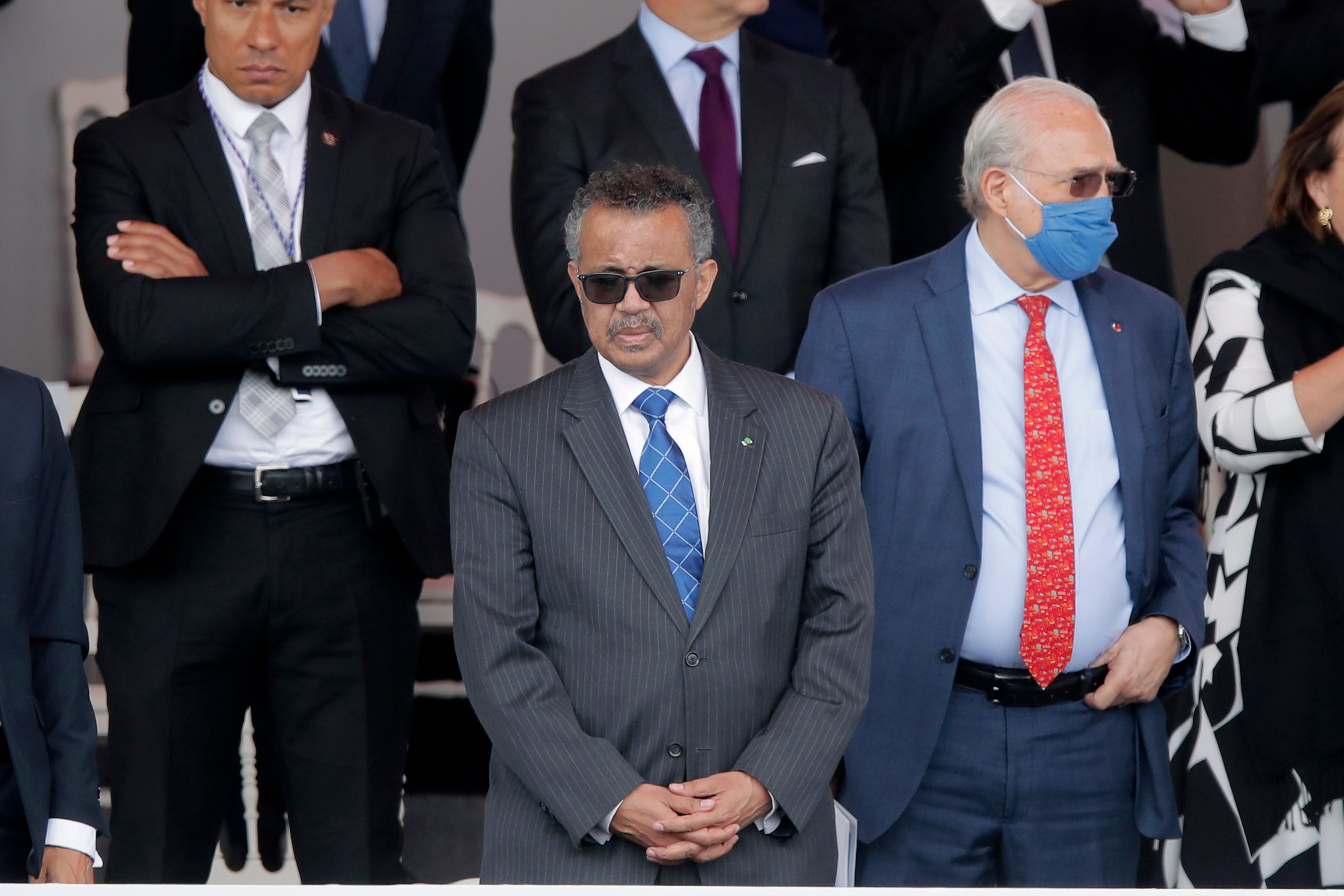 Direktur Jenderal WHO Tedros Adhanom Ghebreyesus (tengah)