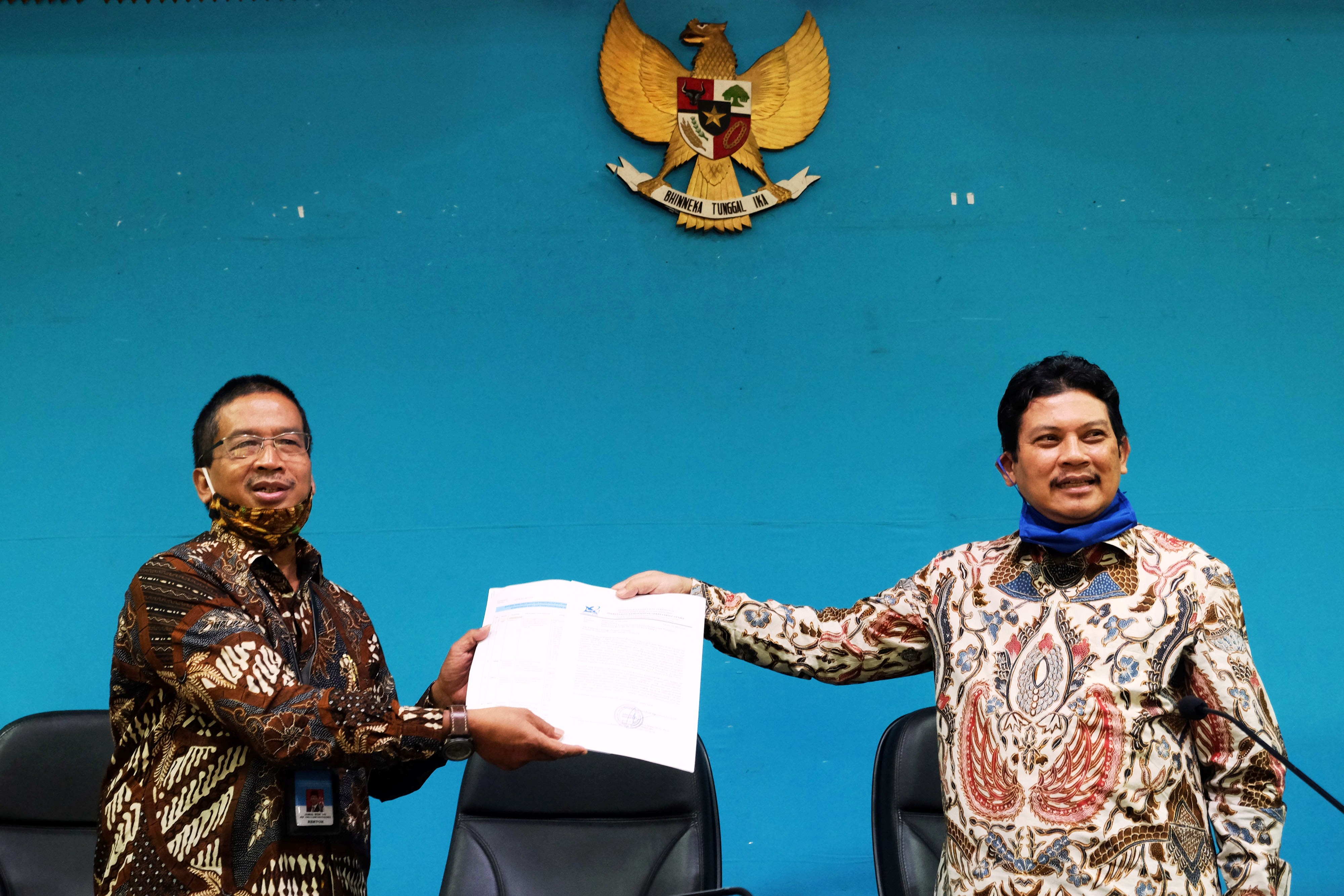 Ketua Konsorsium Riset dan Inovasi COVID-19 Kemenristek/BRIN, Ali Ghufron Mukti (kanan).