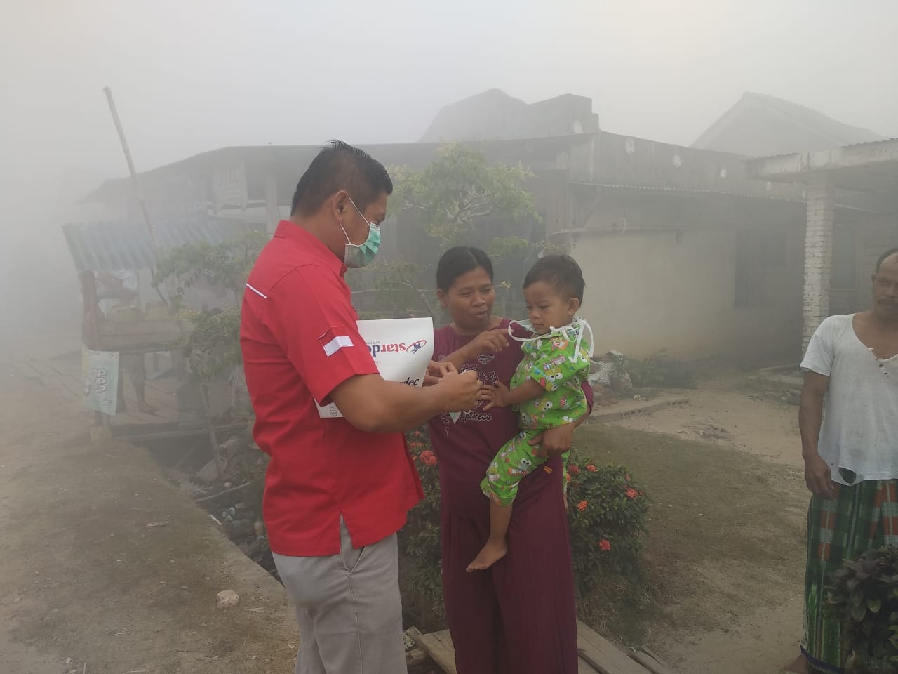 Asap karhutla di Bangka Belitung tahun 2019 menyebabkan kualitas udara jelek dan warga terserang ispa.