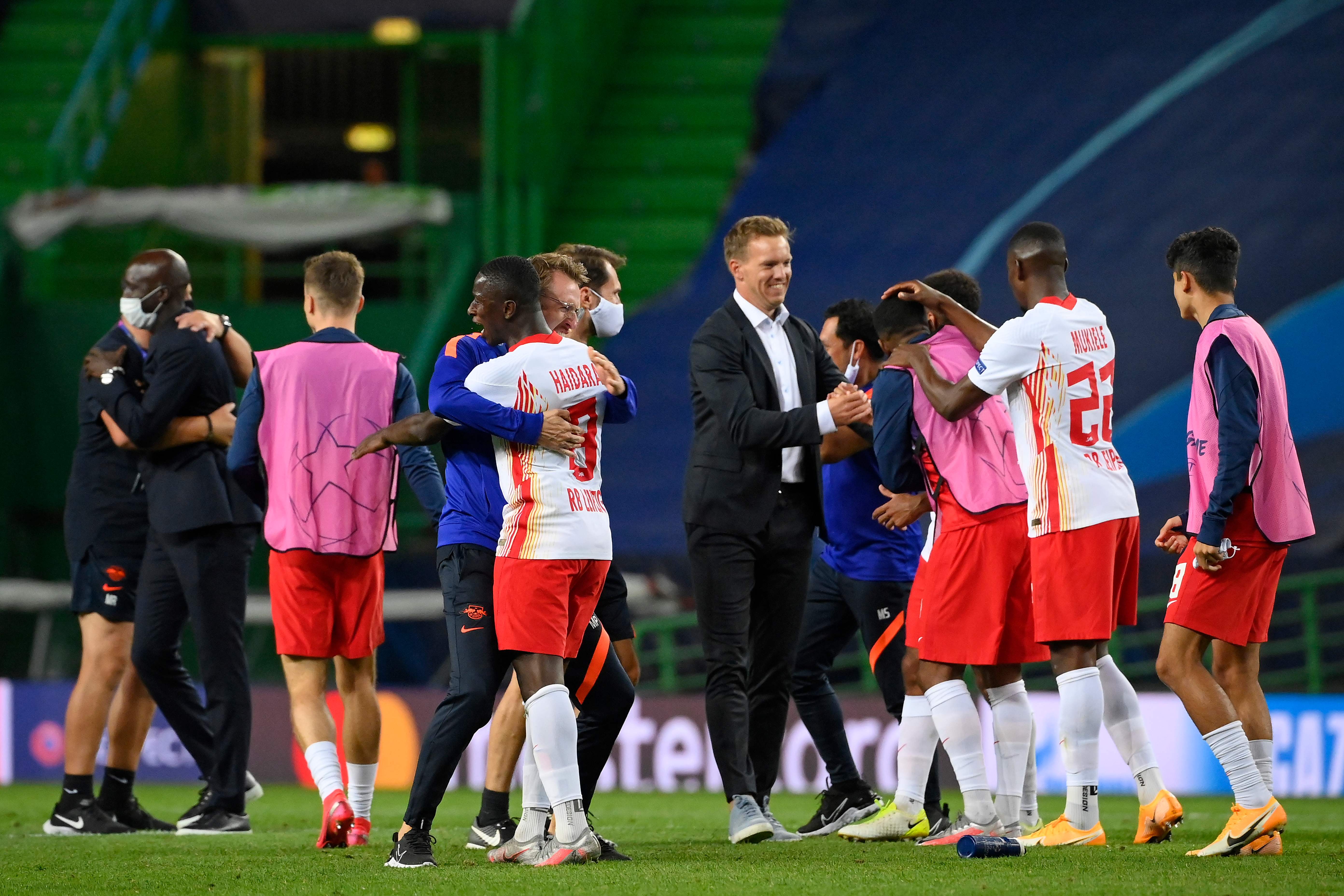 Die Roten Bullen Ukir Sejarah