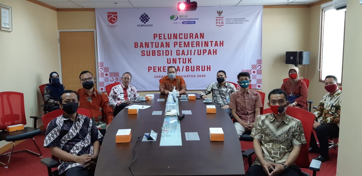 Acara peluncuran bantuan pemerintah subsidi gaji atau uoah untuk pekerja dan buruh.