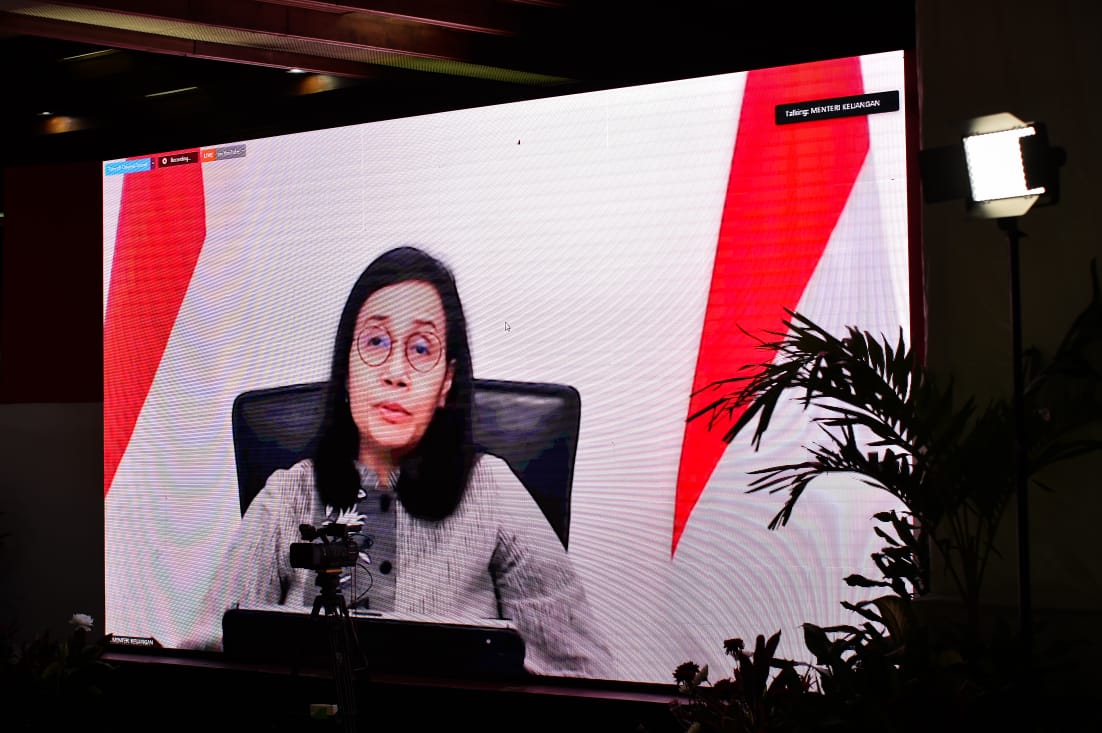 Menteri Keuangan Sri Mulyani dalam konferensi virtual bersama Menteri Lingkungan Hidup dan Kehutanan Siti Nurbaya.