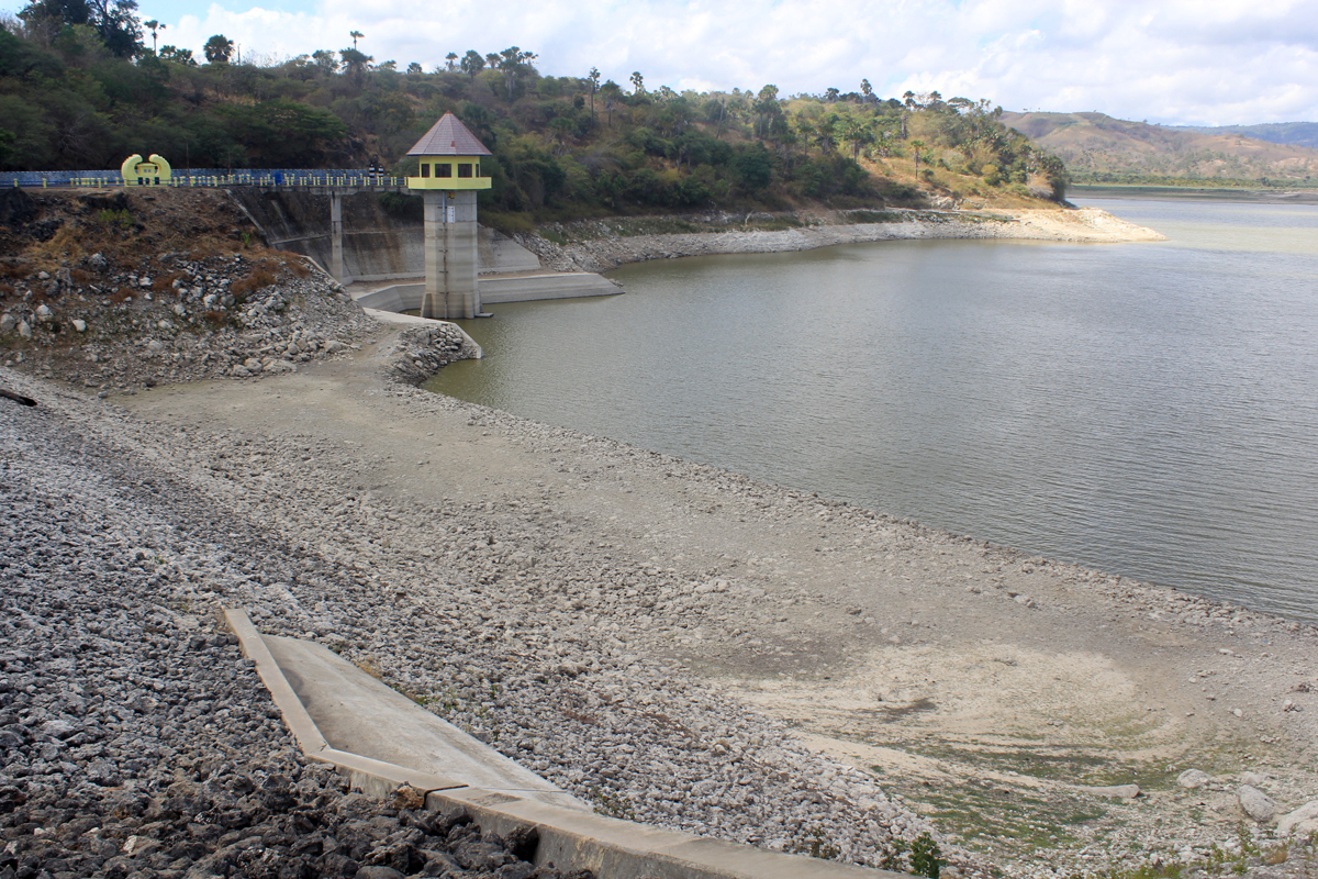 Volume Air Bendung Tilong Menyusut Drastis Diterpa Kemarau