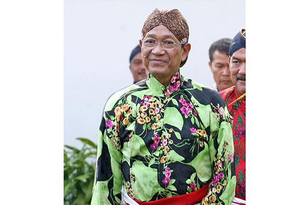 Gubernur DIY, Sri Sultan HB X.