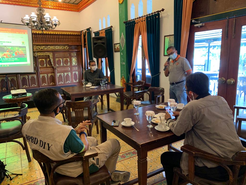 Diskusi antara BNPB dengan Pengelola medsos Yogykarta