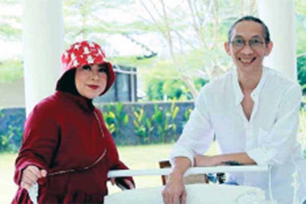 Musikus Melly Goeslaw  dan Anto Hoed