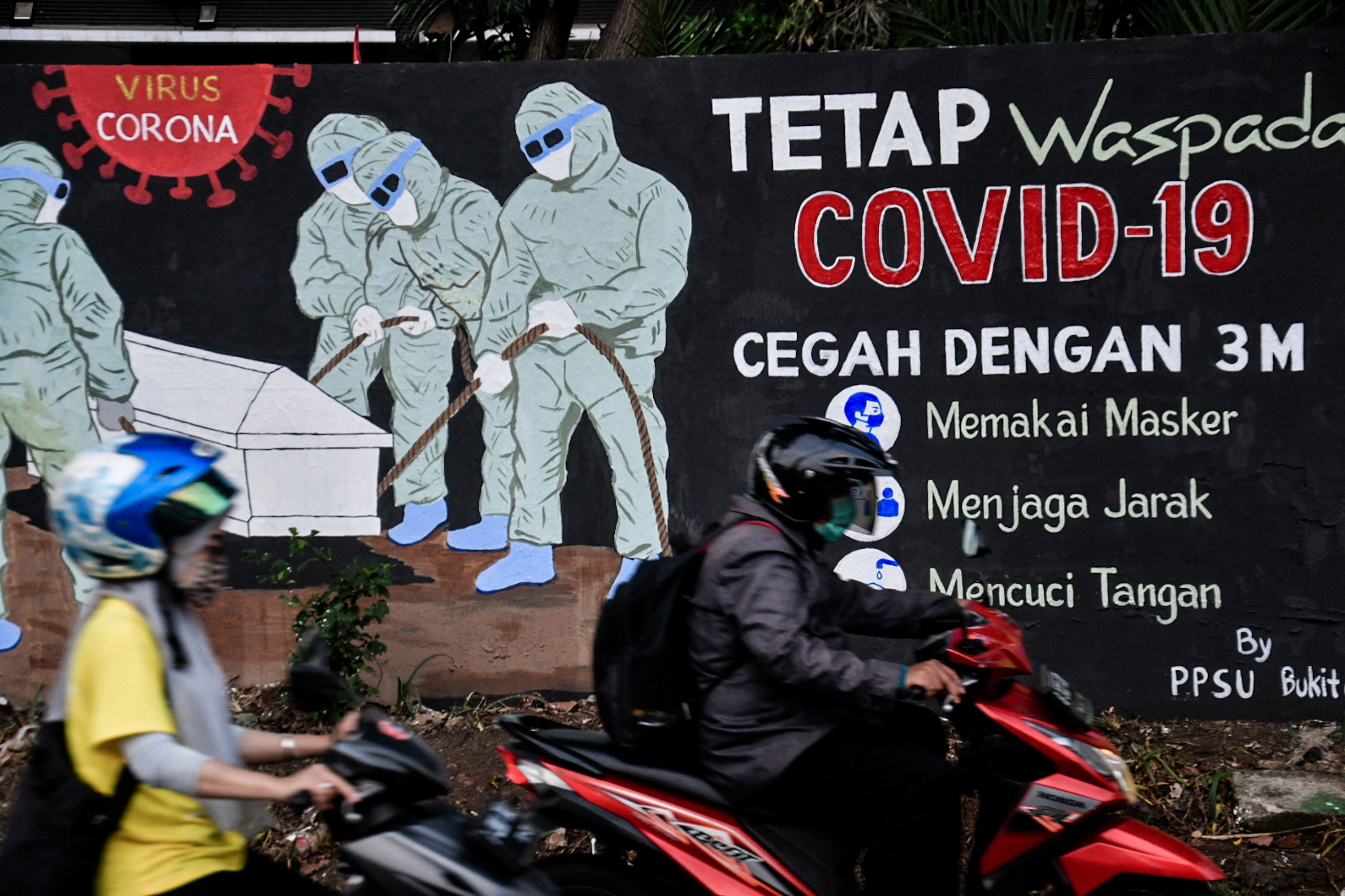Mural covid-19 di Tebet, Jakarta