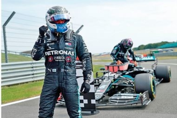 Pembalap Mercedes Valtteri Bottas menjadi yang tercepat pada sesi kualifi kasi GP Inggris di Silverstone, Northampton, kemarin.