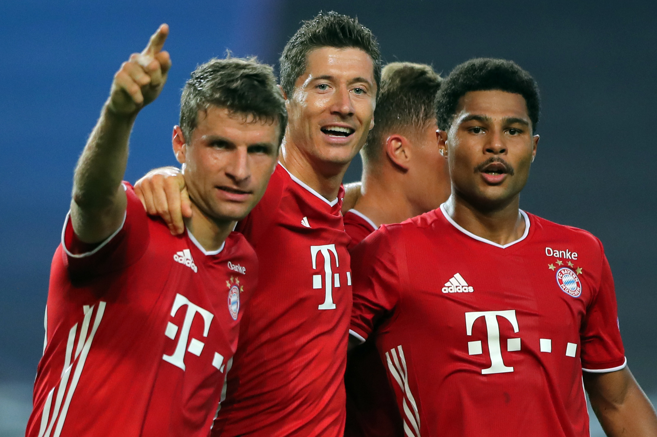 Selebrasi pemain Bayern Muenchen usai mencetak gol ke gawang Lyon di laga semifinal Liga Champions.