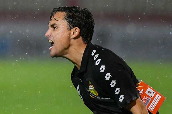 Pelatih  Bhayangkara FC Paul Munster