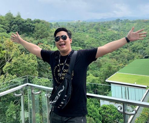 Salah satu gamers yang kini mengeluti magic chess adalah Kelvin Alfiando.