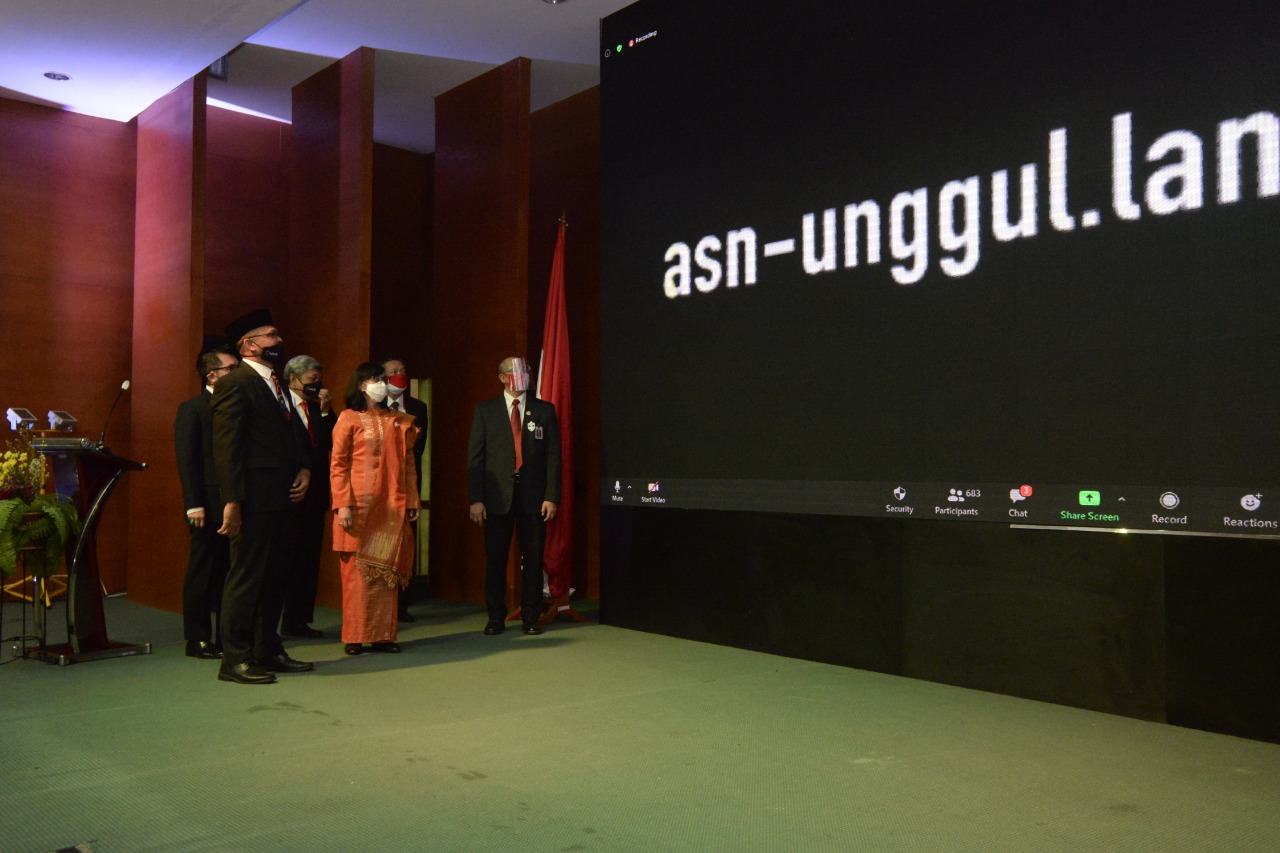 Acara Launching Platform ASN Unggul pada Puncak Perayaan HUT ke-63 LAN di Kantor LAN Jalan Veteran 10 Jakarta Pusat, Kamis (6/8). 