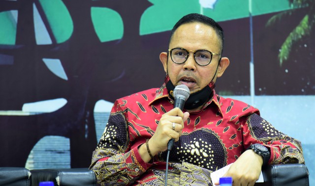 Anggota Banggar DPR RI Andi Akmal Pasluddin pada diskusi Forum Legislasi bertajuk 'Evaluasi Perppu Corona dan Ancaman Resesi Ekonomi'.
