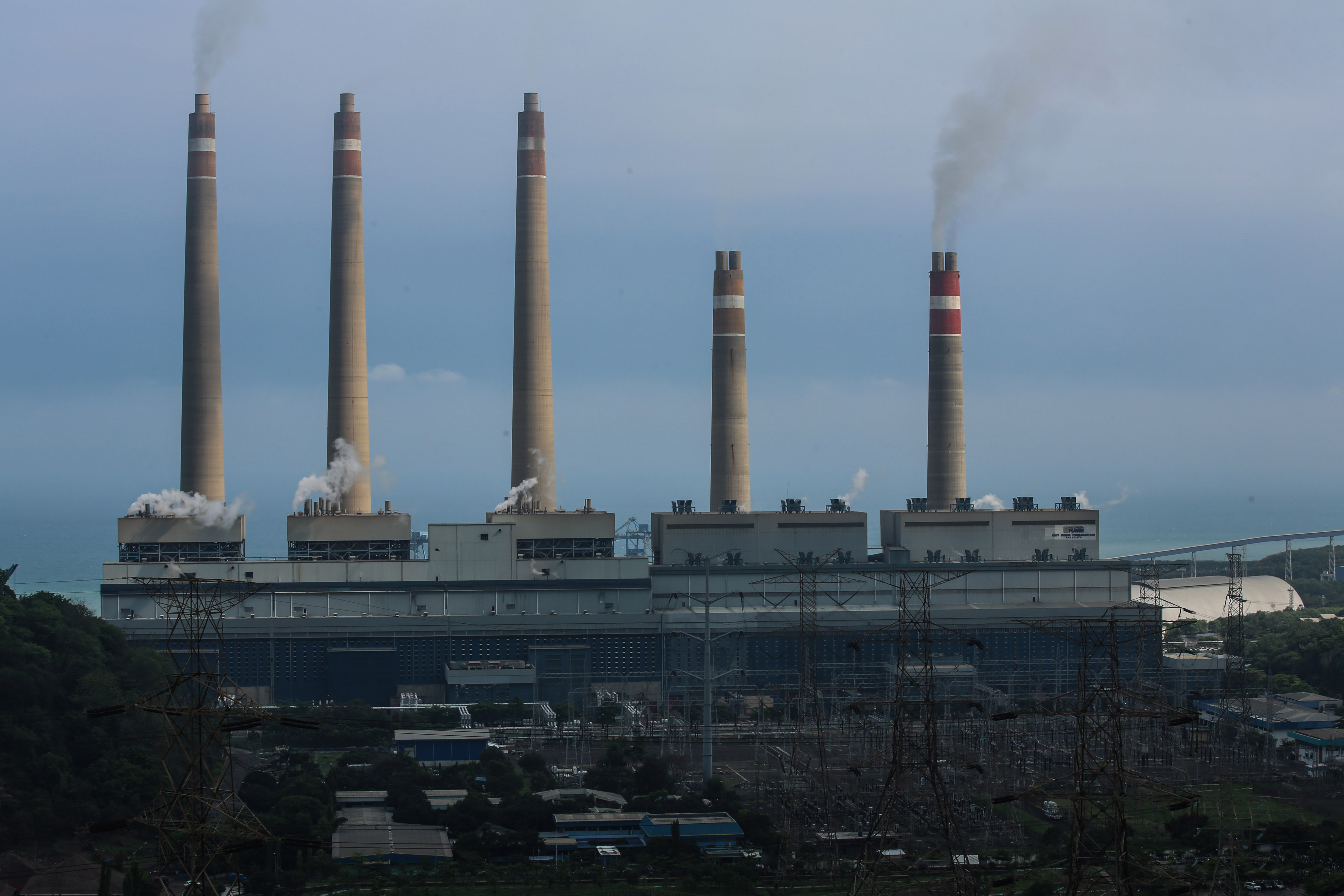 Proyek pengembangan PLTU Suralaya