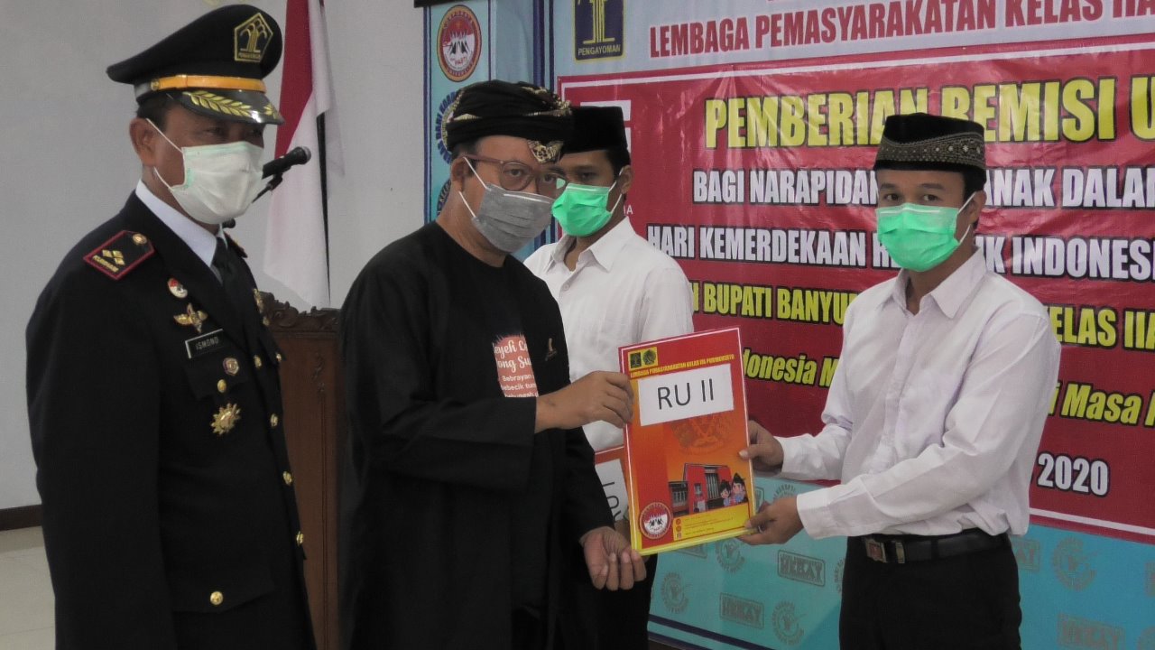Sebanyak 426 narapidana  yang mendekam di Lembaga Pemasyarakatan Kelas II A Purwokerto mendapat remisi HUT RI, Senin (17/8/2020).