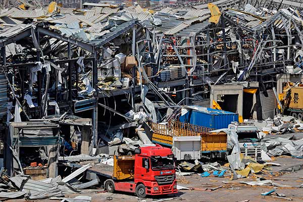 Reruntuhan bangunan akibat ledakan dahsyat yang mengguncang Beirut, Libanon