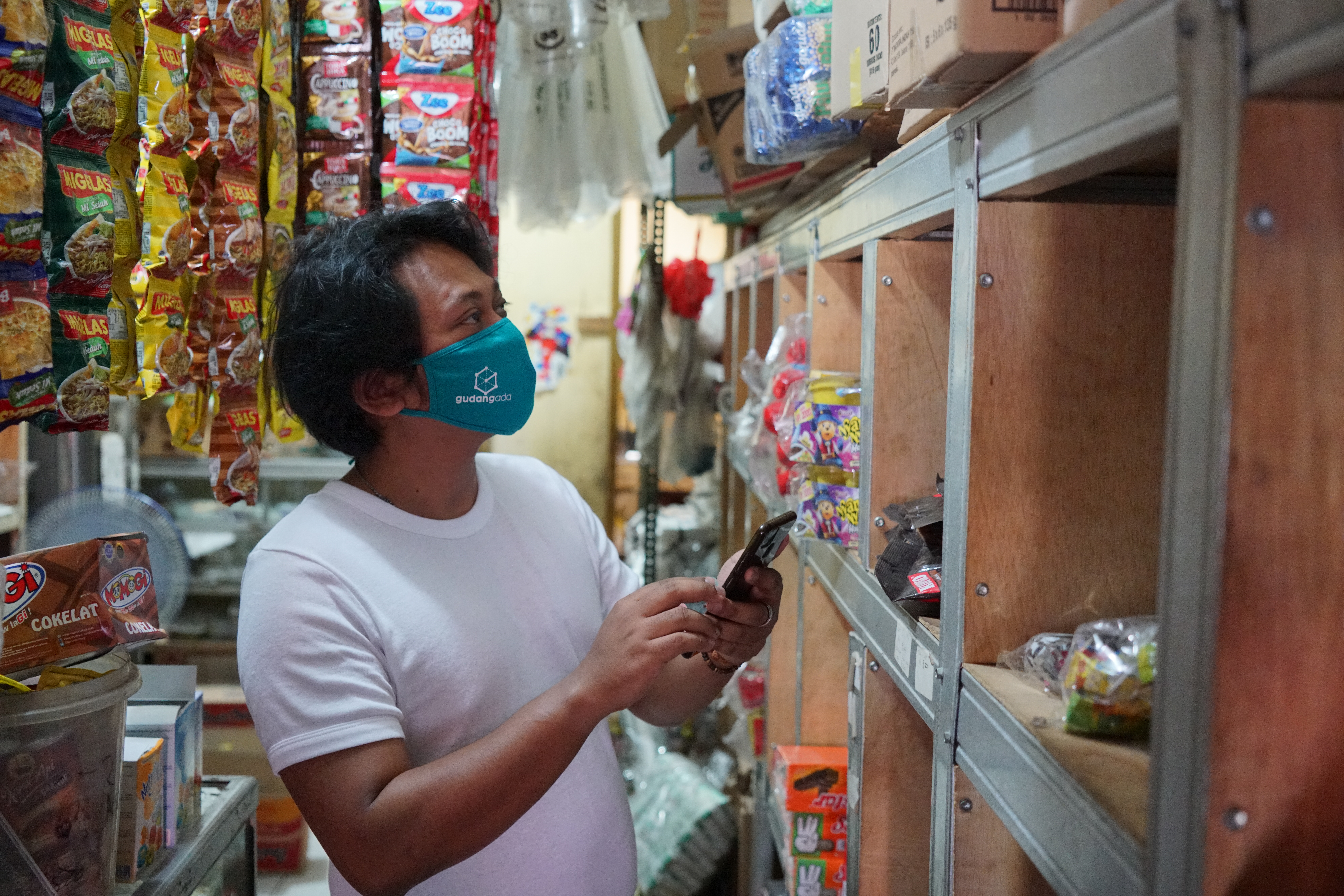 Ilustrasi layanan GudangAda