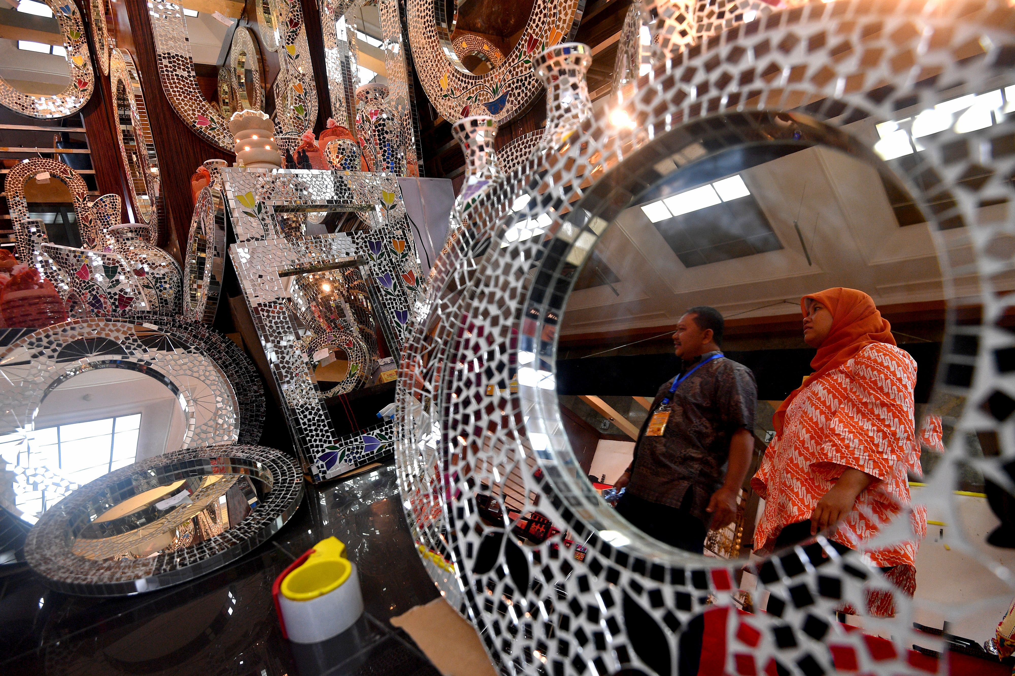 Produk kerajinan yang dihasilkan UMKM asal Yogyakarta