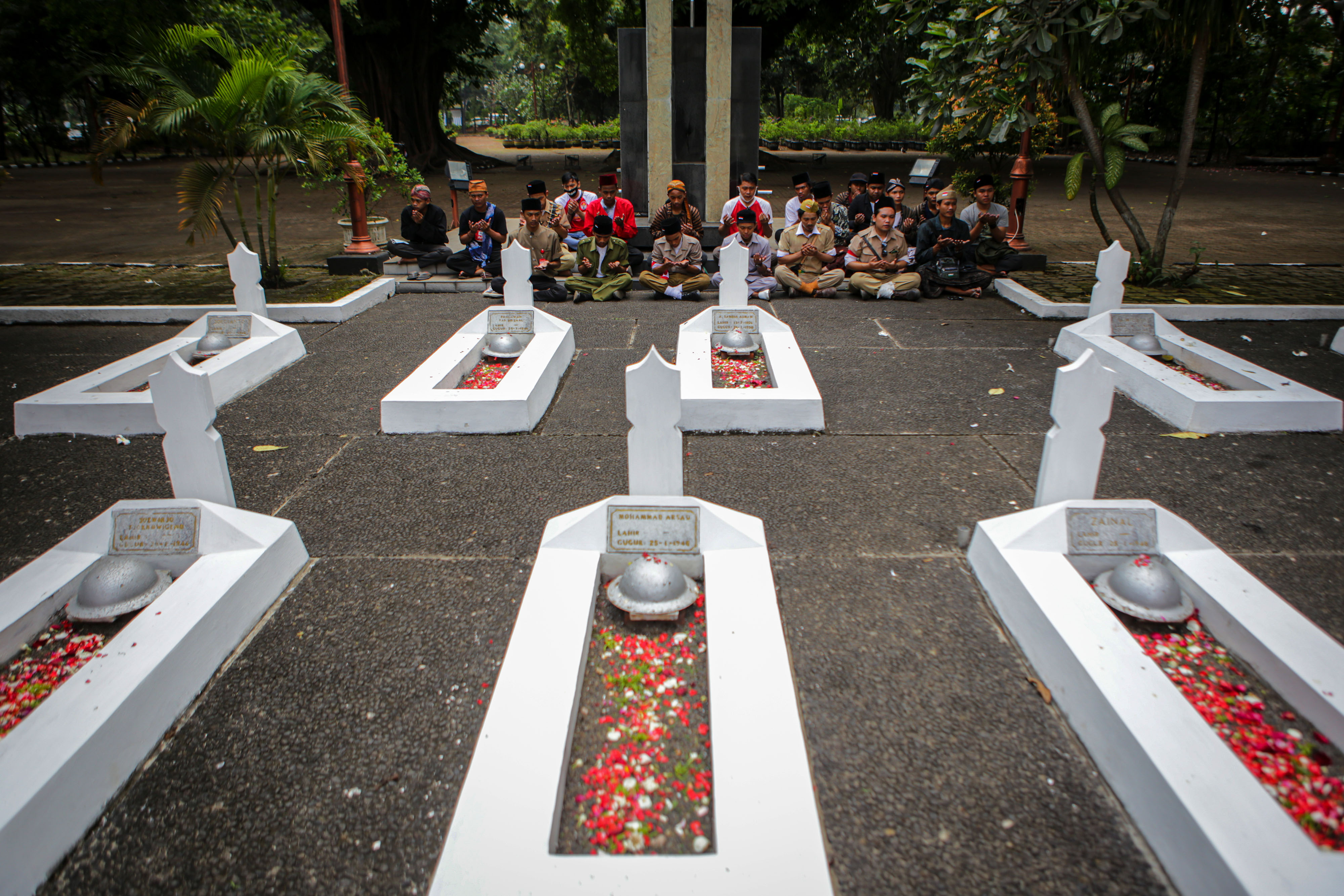 HUT RI: Tuban Helat Doa Bersama Agar Merdeka dari Korona