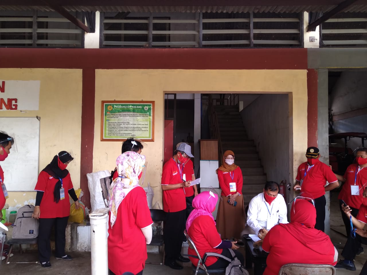 PARA petani Kabupaten Jember, Jawa Timur, diharapkan paham dan menerapkan pertanian cerdas iklim.